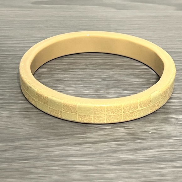 Vintage Tan Plastic Bangle with Square Tile Design - Picture 3 of 5